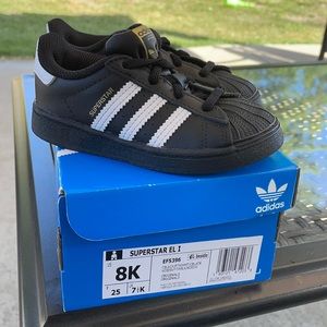Boys Adidas Superstar Originals Size 8